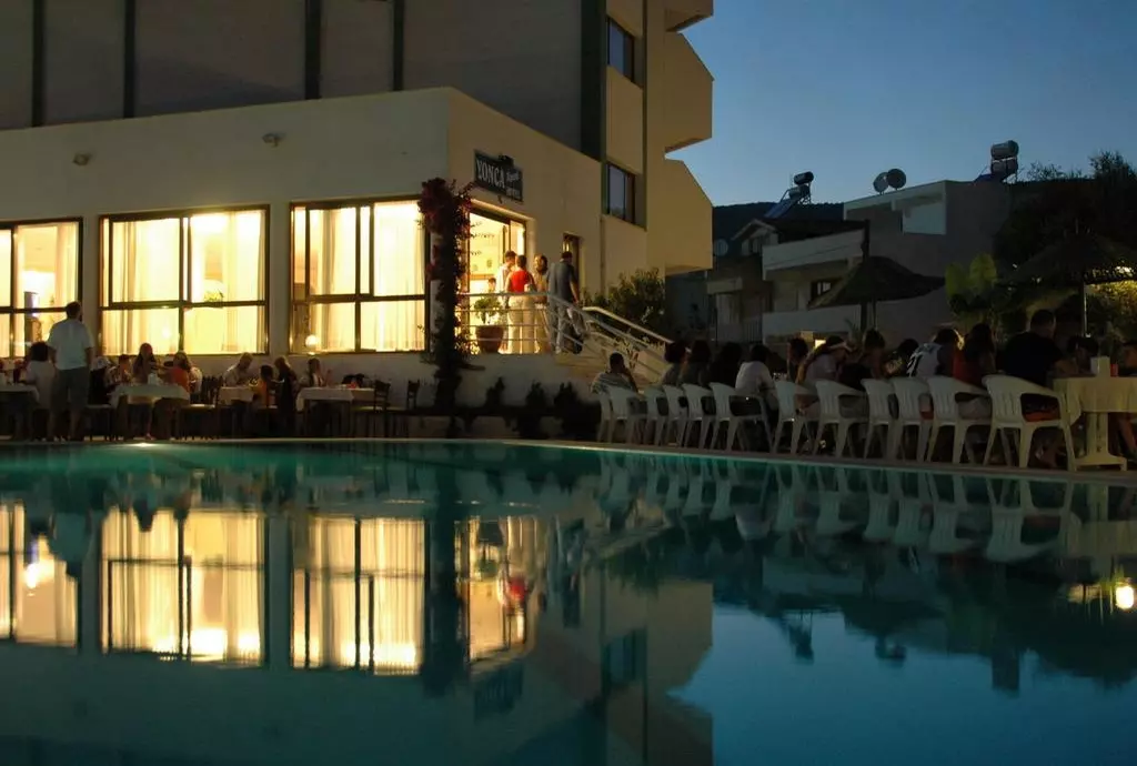 hotel batihan apart kusadasi_shabavizparvaz_02.jpg hotel batihan apart kusadasi_shabavizparvaz_02.jpg